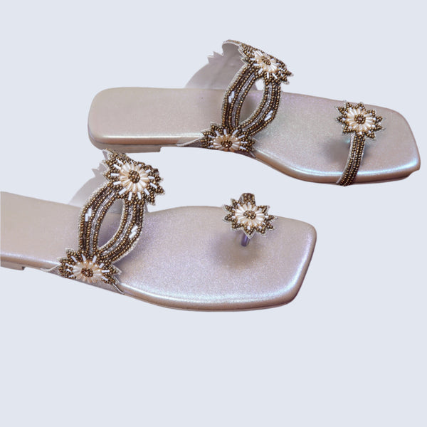 Beige Fancy Kolhapuri ZW09